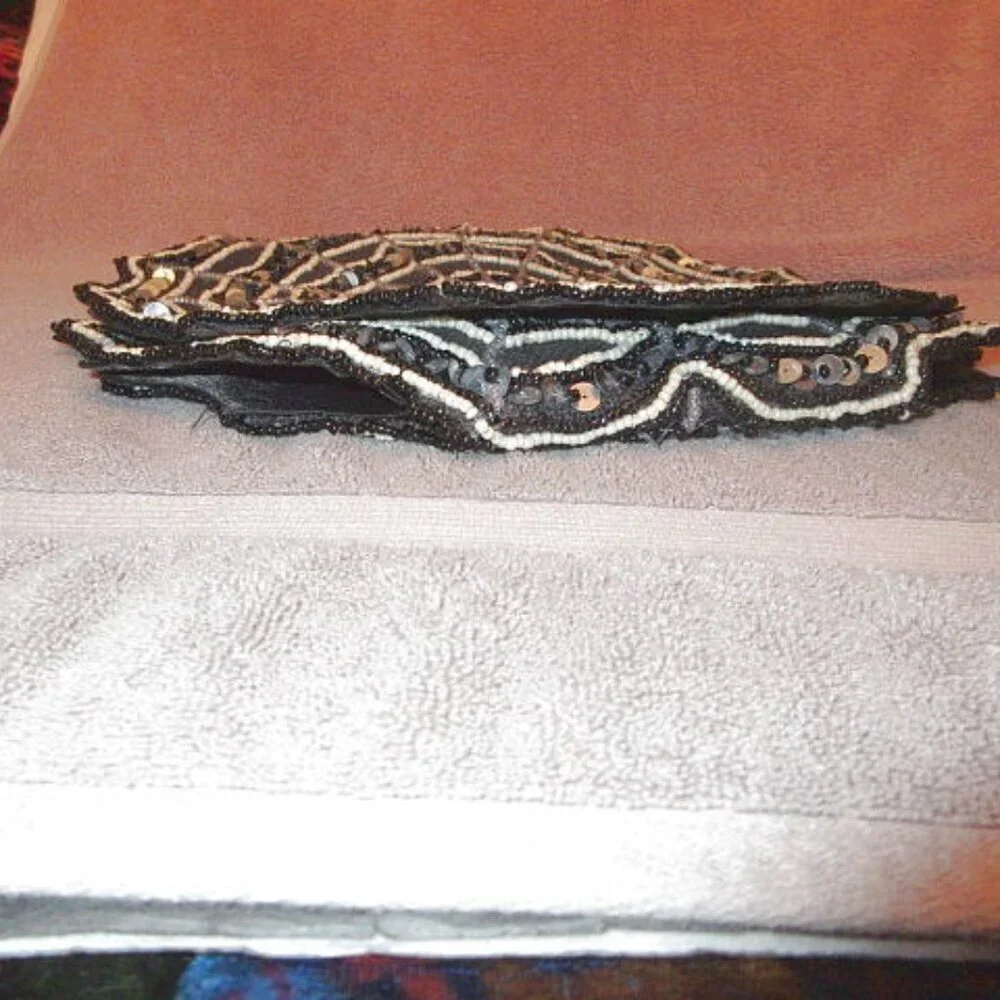 Pier 1 Beaded Table Runner 36